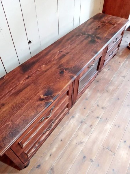 赤茶系のアンティークブラウン色、アンティークミックスインテリアに馴染みます!