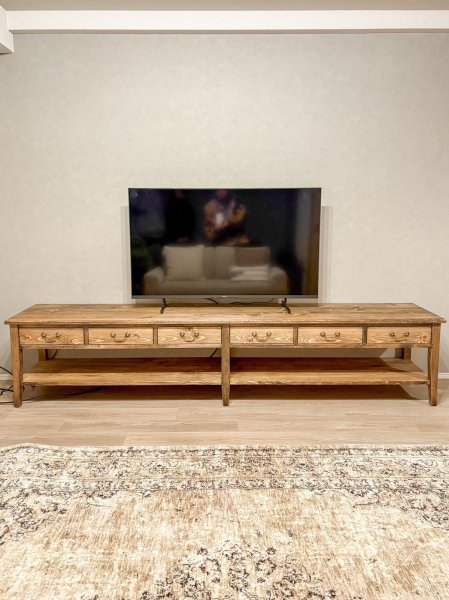 リフォームしたマンションの中に搬入させていただいたW2400のロングボード