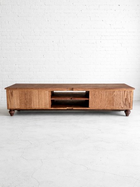 背面も羽目板できれいに仕上げます。