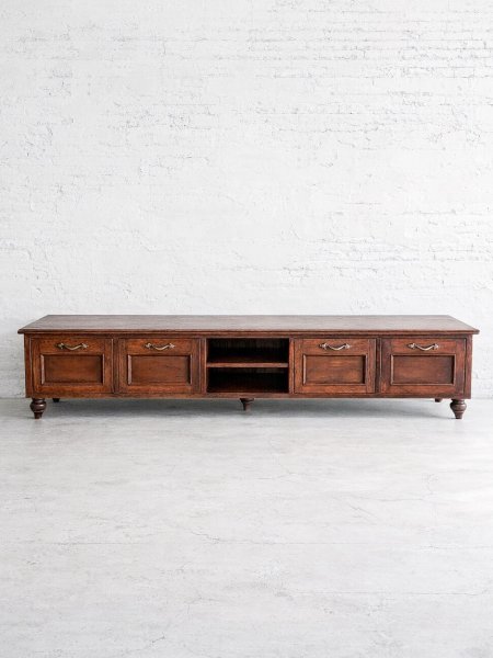 オーク無垢材で作るアンティーク調テレビボード