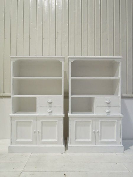 サイズ、カラーも変更できるオーダー家具ですので、お気軽にご相談ください